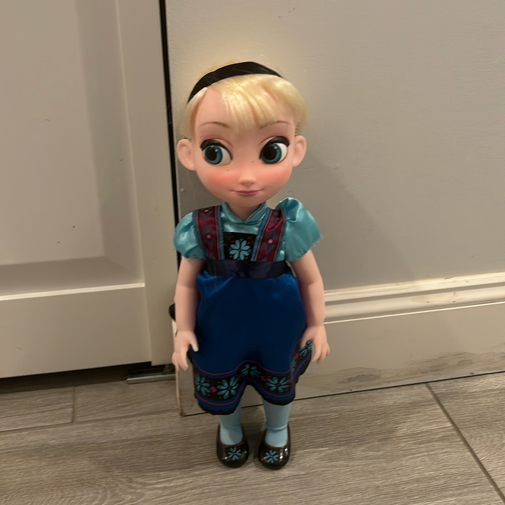 Elsa Doll.